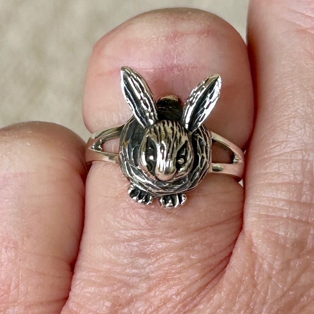925 Sterling Silver Hand-Crafted Rabbit Ring - Picture 2 of 11